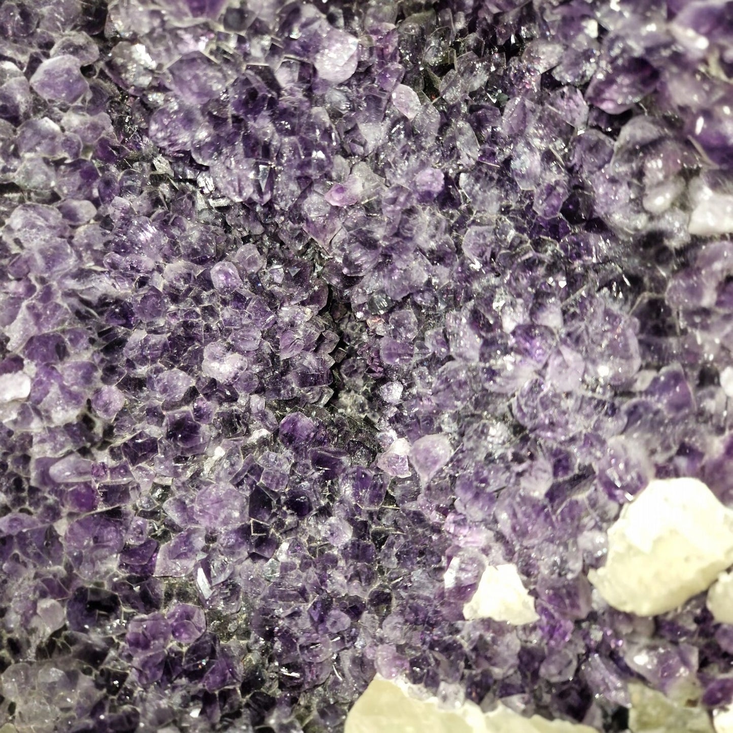 Uruguay Amethyst met Calciet