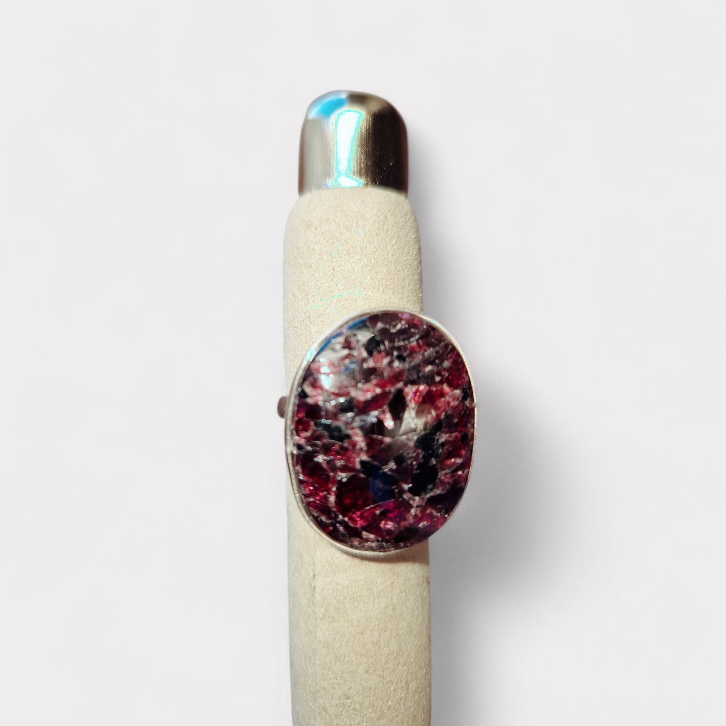 Granaat met Rhodoniet