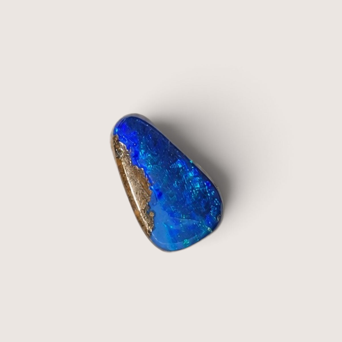 Australische Boulder Opaal Cabochon