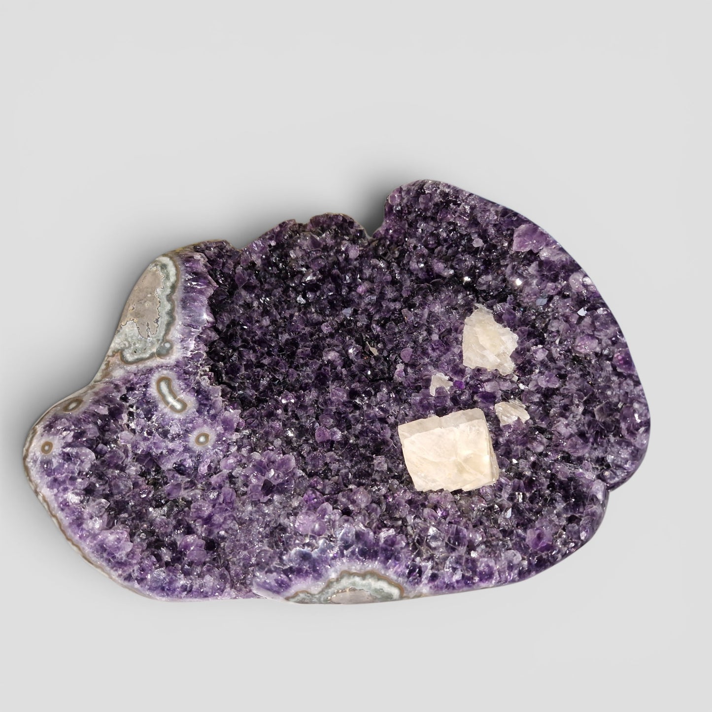 Uruguay Amethyst met Calciet