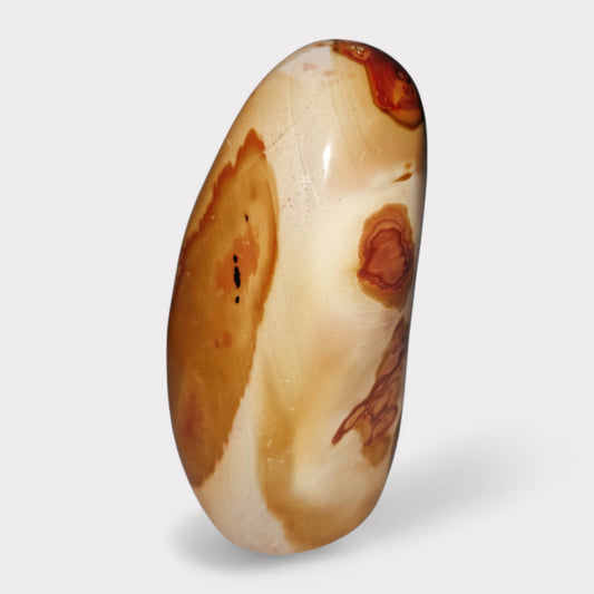 Polychroom Jaspis Sculptuur