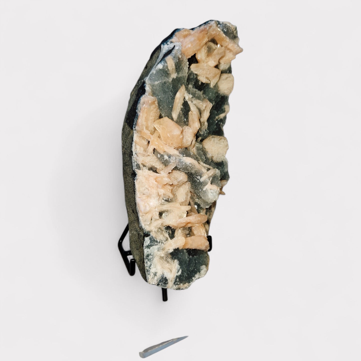 Stilbiet met Blauwe Chalcedoon (India)