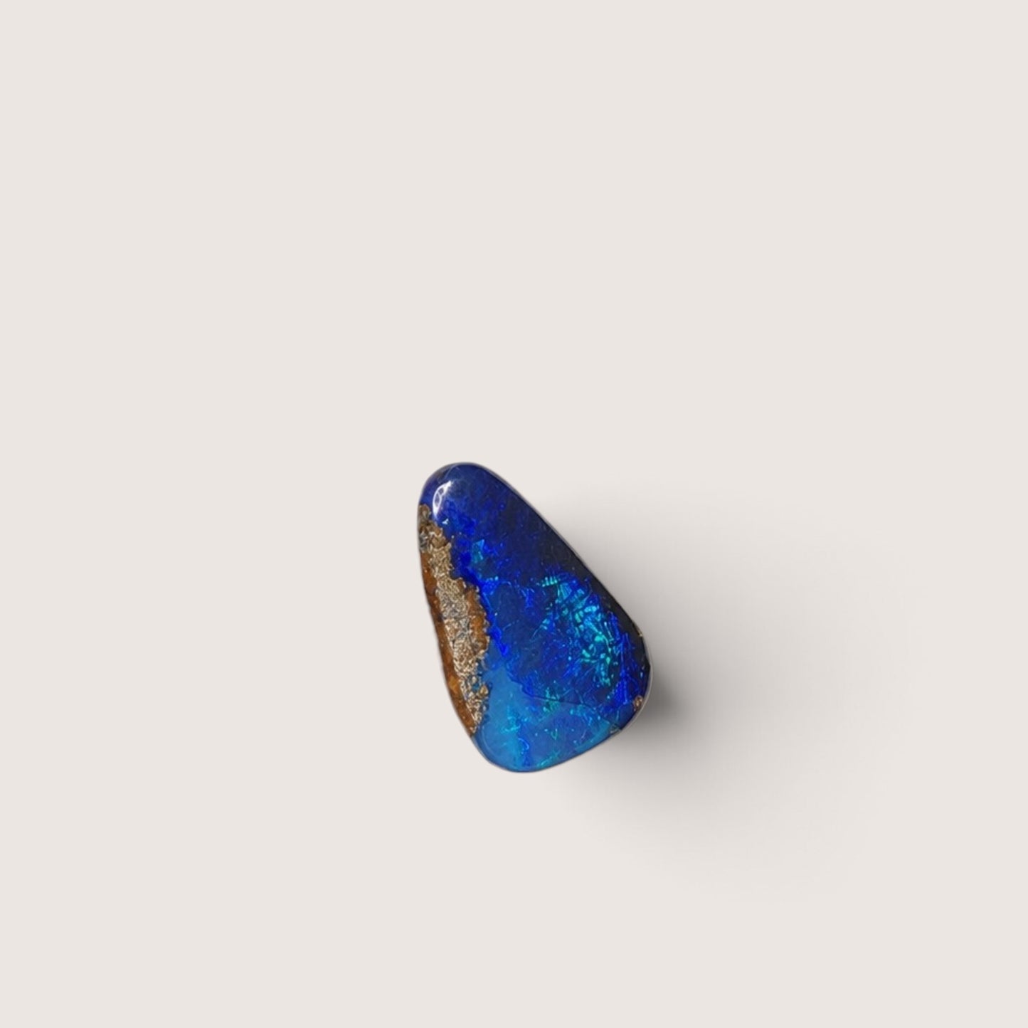 Australische Boulder Opaal Cabochon